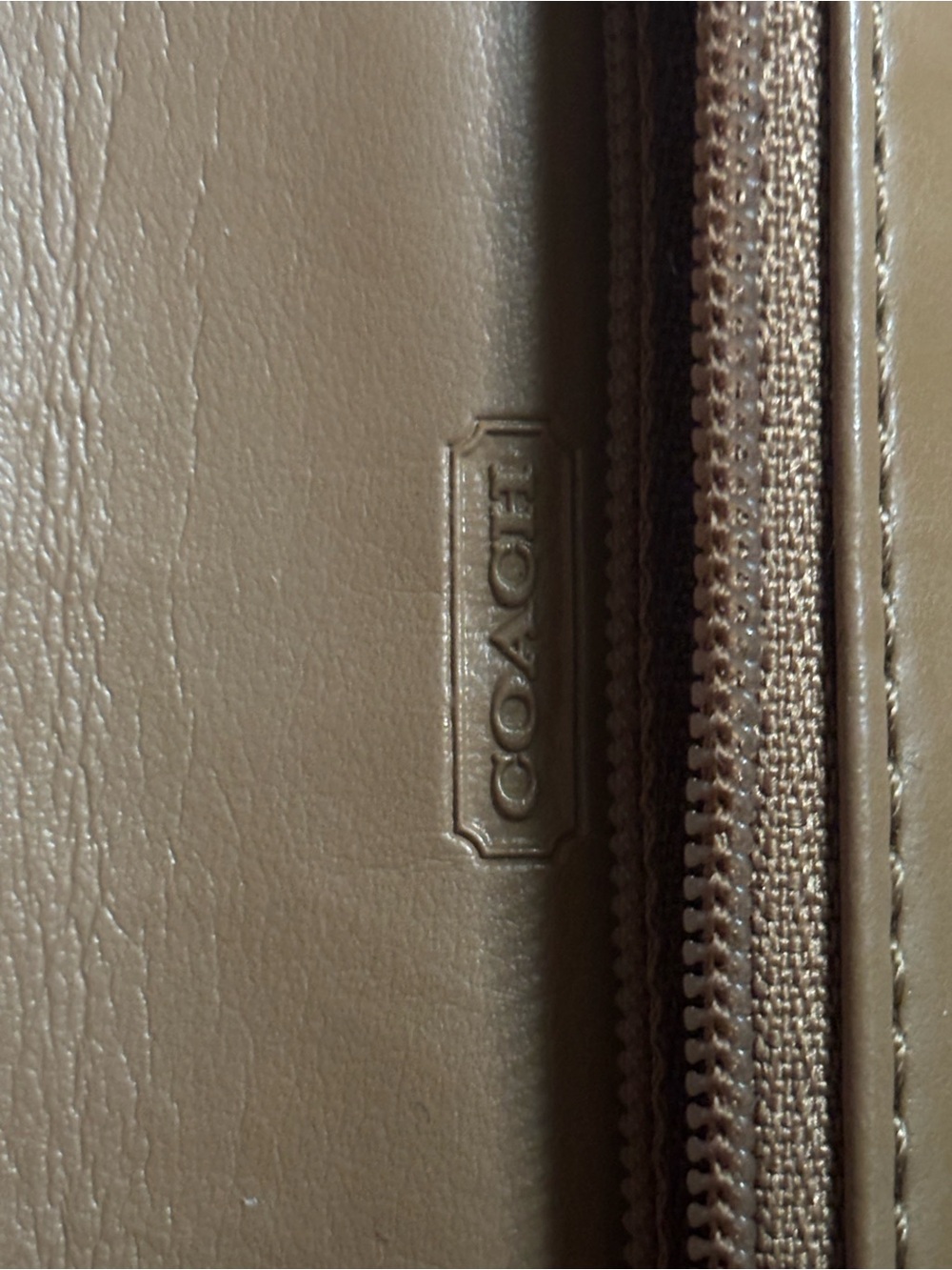 Coach Colorblock Leather Crossbody Wallet - Picture 4 of 6